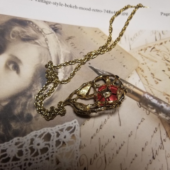 Gorgeous VTG Rose Necklace - Picture 6 of 7